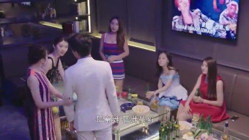 娱乐吃瓜姐买鸭子视频